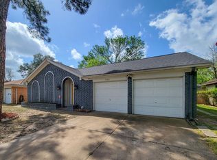 11010 Overlea Dr, Houston, TX 77089