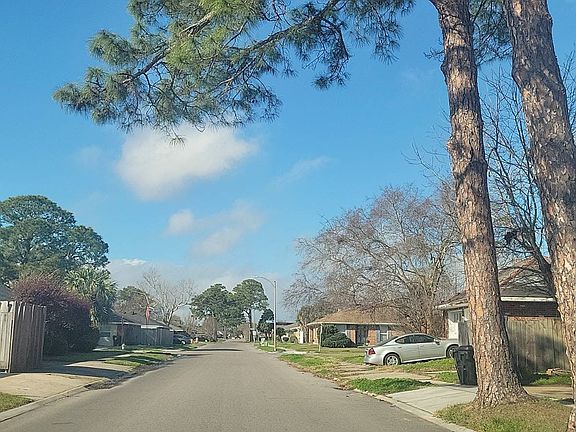 5th image of 8051 Curran Rd