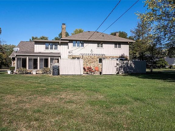 4th image of 805 Oakdale Dr