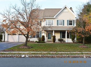 3 Brandt Rd, Kendall Park, NJ 08824