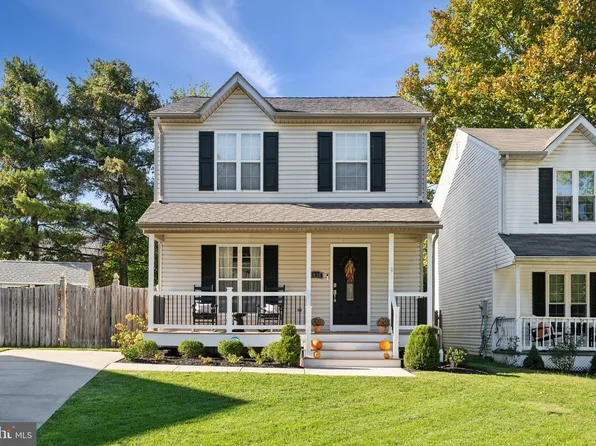 8536 Skipjack Pl, Pasadena, MD 21122