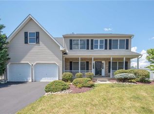 62 Millbrook Ct, Tatamy Borough, PA 18045