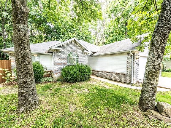 2nd image of 2348 Pin Oak St