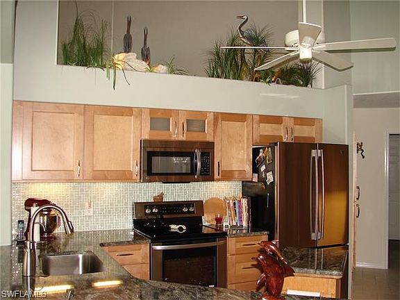 3rd image of 4011 King Tarpon Dr