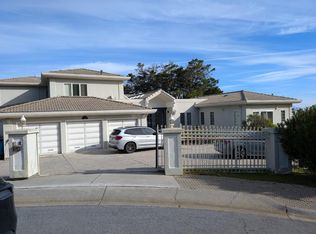 20 Silk Tree Pl, Hillsborough, CA 94010