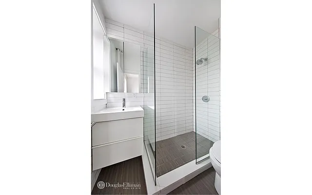 Rented by Douglas Elliman | media 8