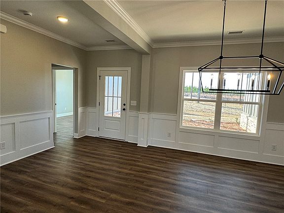 5th image of 9371 Lee Road 158