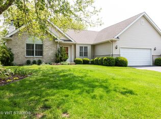 1010 Morraine Dr, Woodstock, IL 60098
