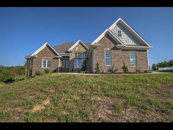 2nd image of 243 Lake Vista Cir