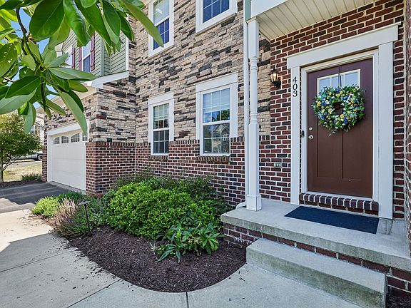 2nd image of 403 Magnolia Ct