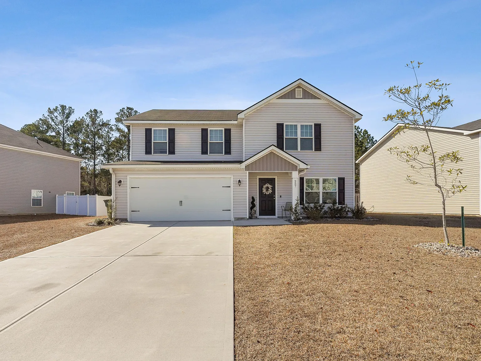 5 bed, 2455 sqft, $2,650 — Photo 3