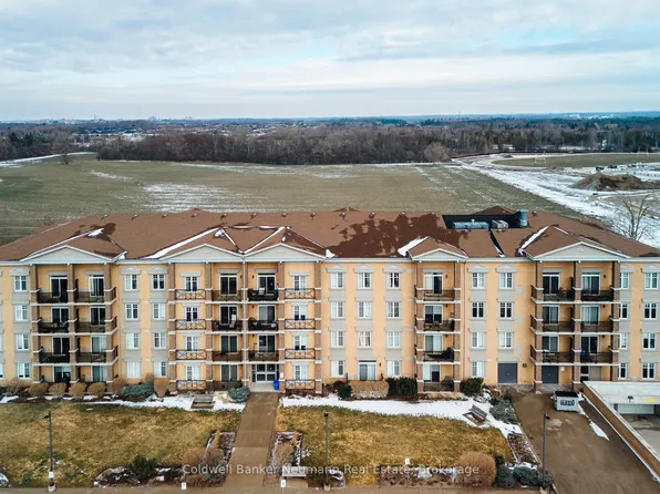 2 Colonial Dr #312, Guelph, ON N1L 0K8