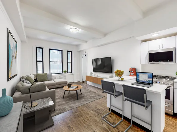 140 East 46th Street image 1 of 7