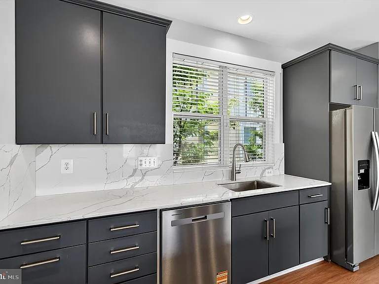22463 Verde Gate Ter — Photo 12