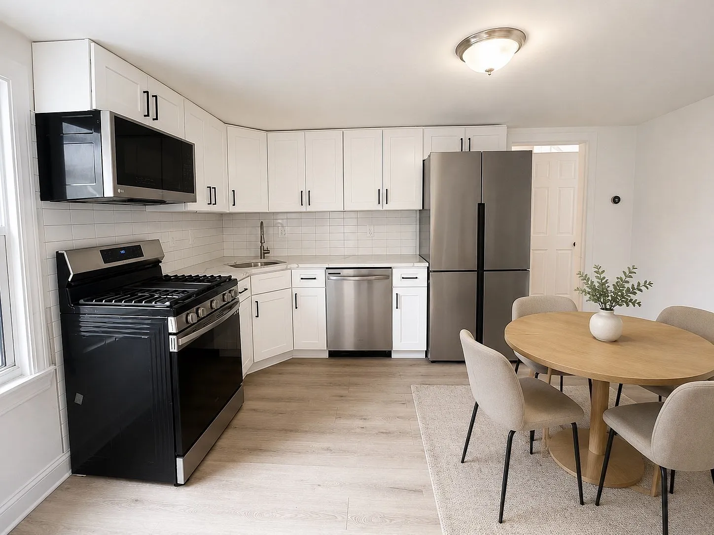 4 bed, 1500 sqft, $3,600 — Photo 1