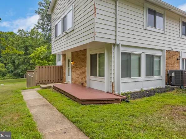 12607 Red Pepper Ct, Germantown, MD 20874
