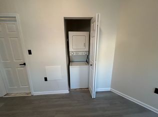 Vernon Homes, Baltimore, MD 21201