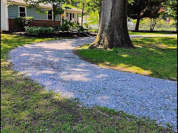 3rd image of 7885 Elizabeth Rd