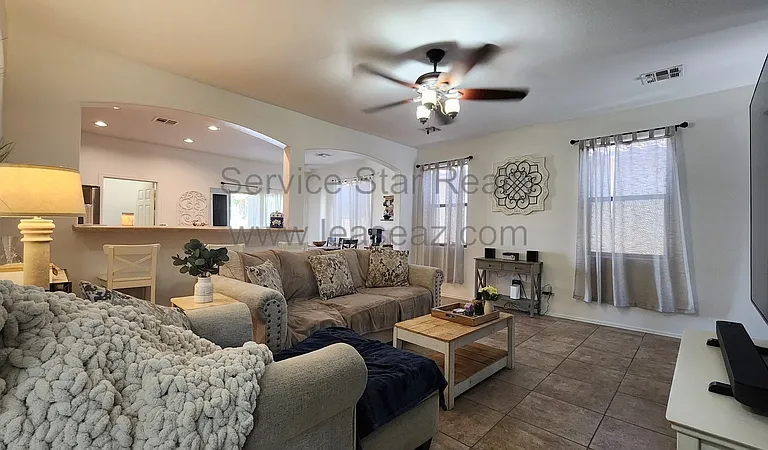44152 W Cydnee Dr — Photo 7