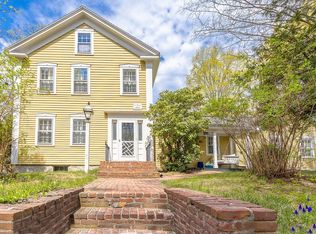 16 Maple St, Sherborn, MA 01770