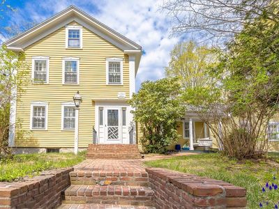16 Maple St, Sherborn, MA, 01770