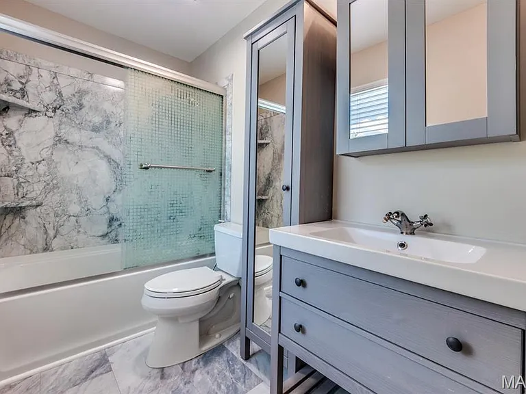 340 Emmanuel Ct — Photo 33