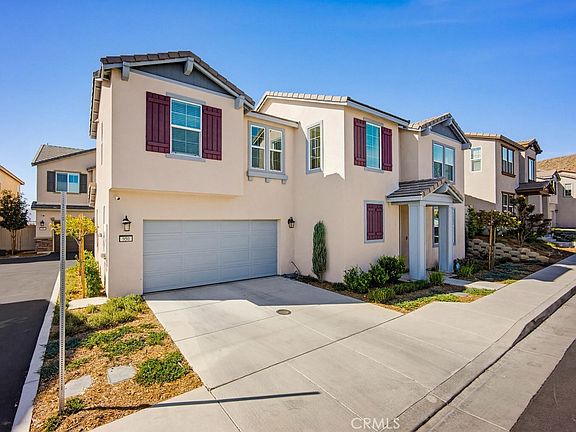 3rd image of 950 Helena Rdg