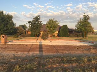 8421 N Plainfield Dr, Hobbs, NM 88242