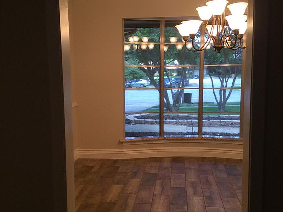 2nd image of 3316 Derby Ct