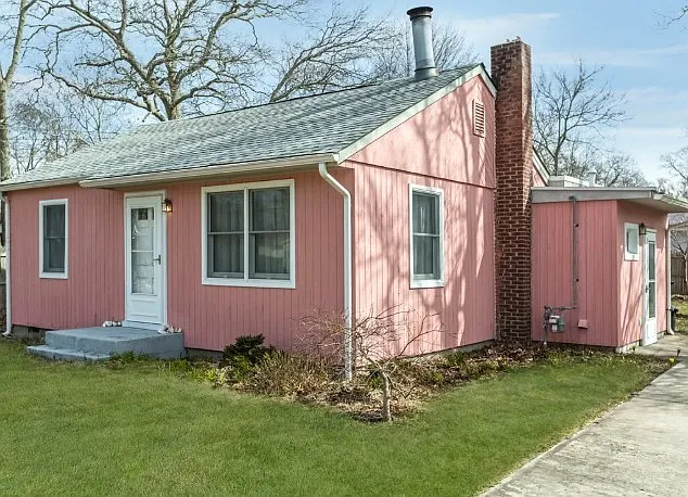 128 Royal Ave — Photo 7
