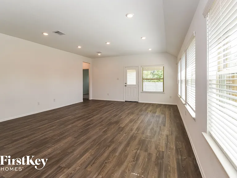 3037 Newcastle Crest Ln — Photo 4