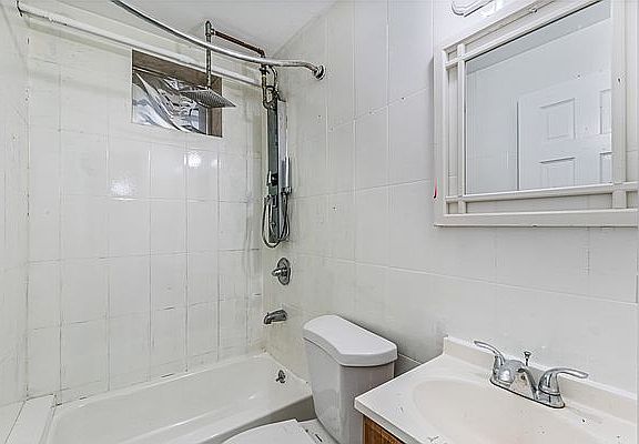 3rd image of 50-14 41st St