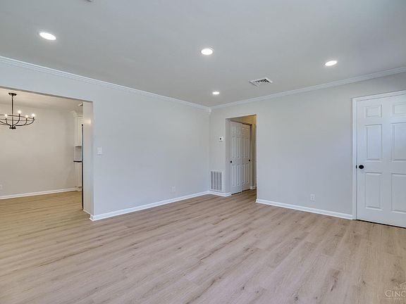 5th image of 6109 Morrow St