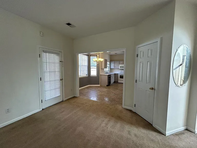 215 Spring Lake Dr — Photo 19