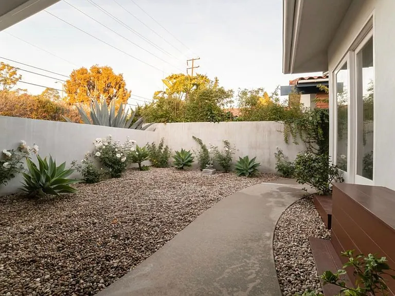 1530 Marine Ave — Photo 38