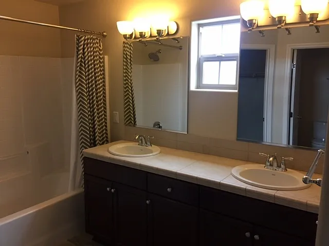 572 River Oaks Dr — Photo 10