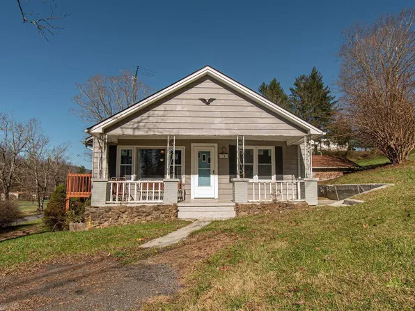 2246 Bethel Church Rd, Hiwassee, VA 24347