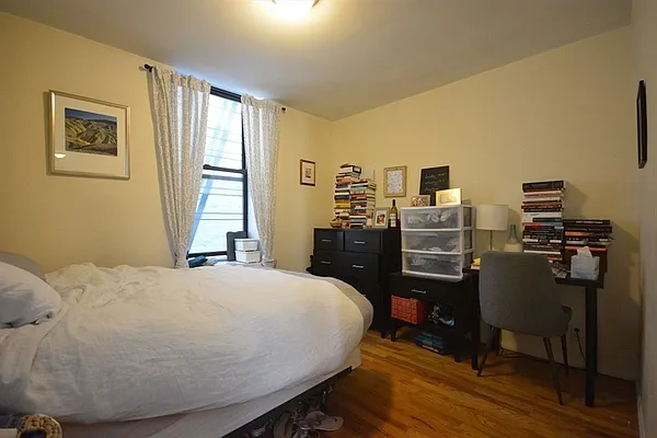 Rented by Corcoran | media 23