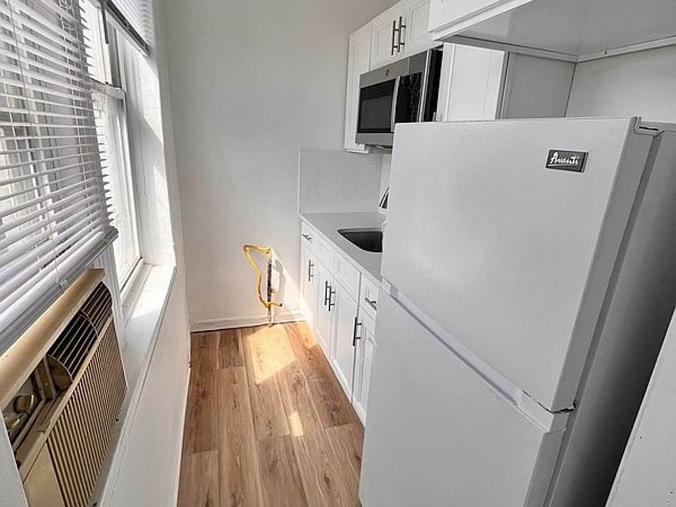 1st image of 659 Vanderbilt Ave APT 3F