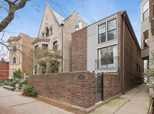 2220 N Kenmore Ave #A, Chicago, IL 60614