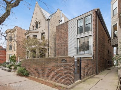 2220 N Kenmore Ave #A, Chicago, IL, 60614
