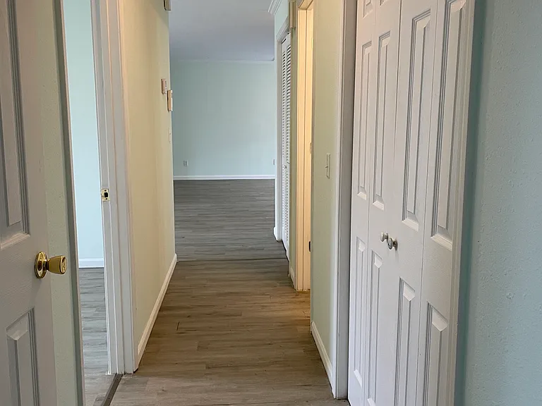 605 New Jersey Ave — Photo 8