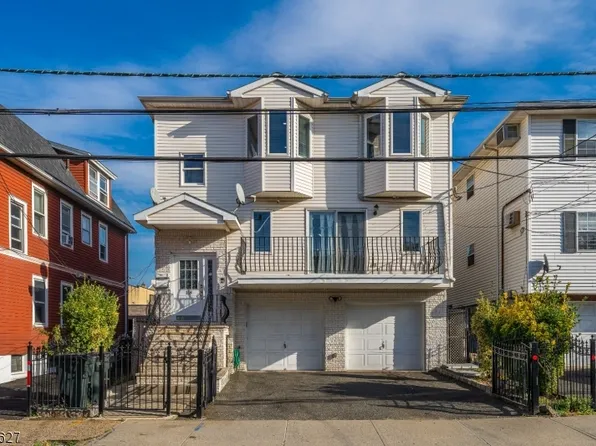 118 Race St, Elizabeth City, NJ 07202