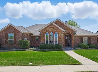430 Chisholm Trl, Justin, TX 76247