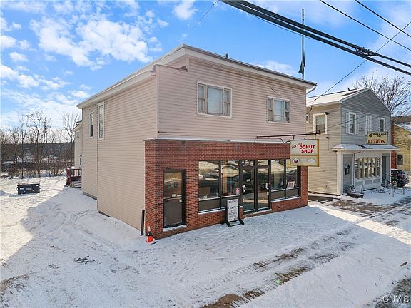 3rd image of 135 W Manlius St