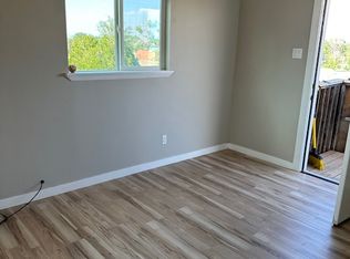 28 Flamingo Ln, Belen, NM 87002