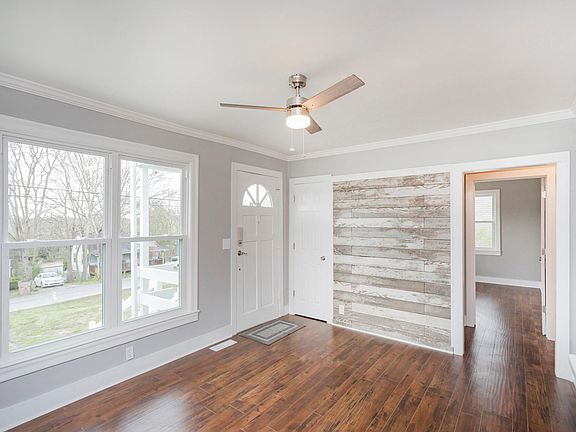 3rd image of 447 Lanier Dr