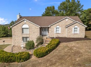 8481 Old Lemay Ferry Rd, Hillsboro, MO 63050