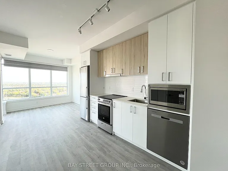 50 Upper Mall Way #B1508 — Photo 2