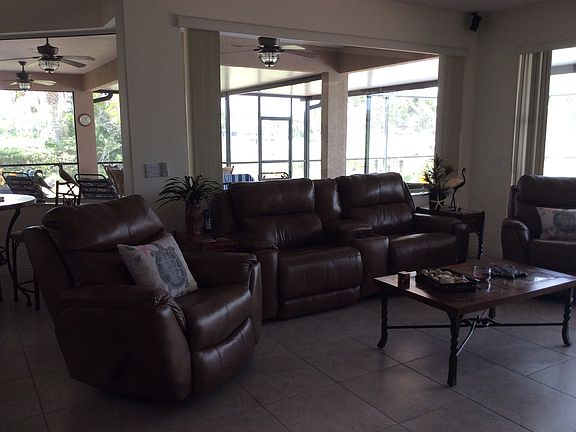 5th image of 96 Hawks Ln